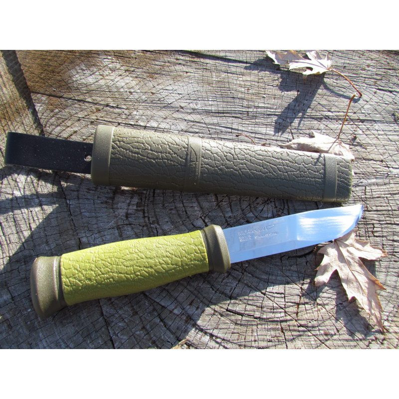 Cutit Mora 2000 Vanator / Outdoor Verde 10629